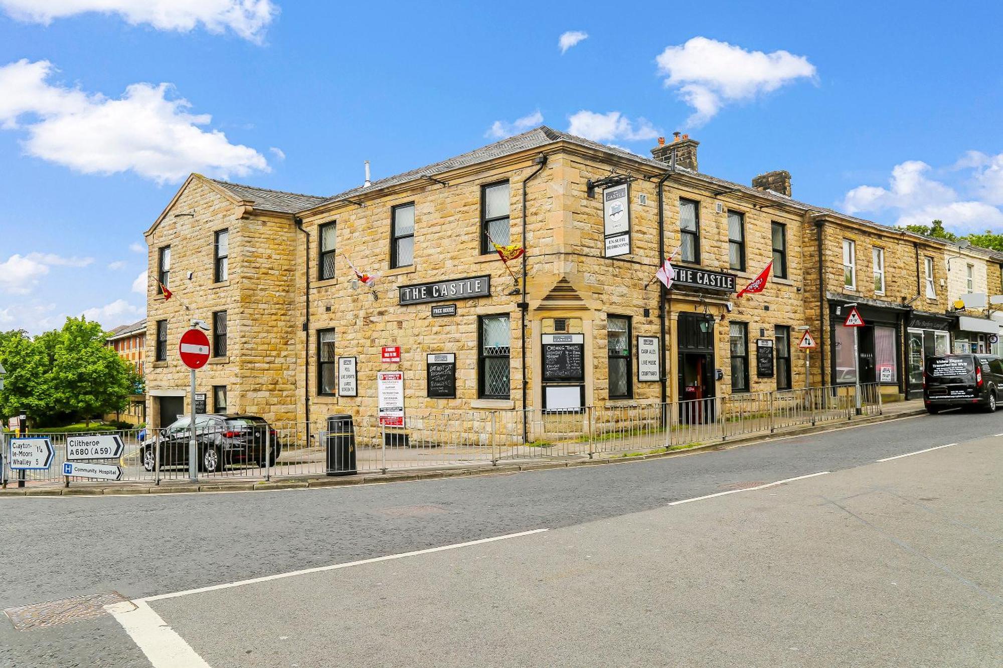 Oyo Castle Hotel, Accrington Esterno foto