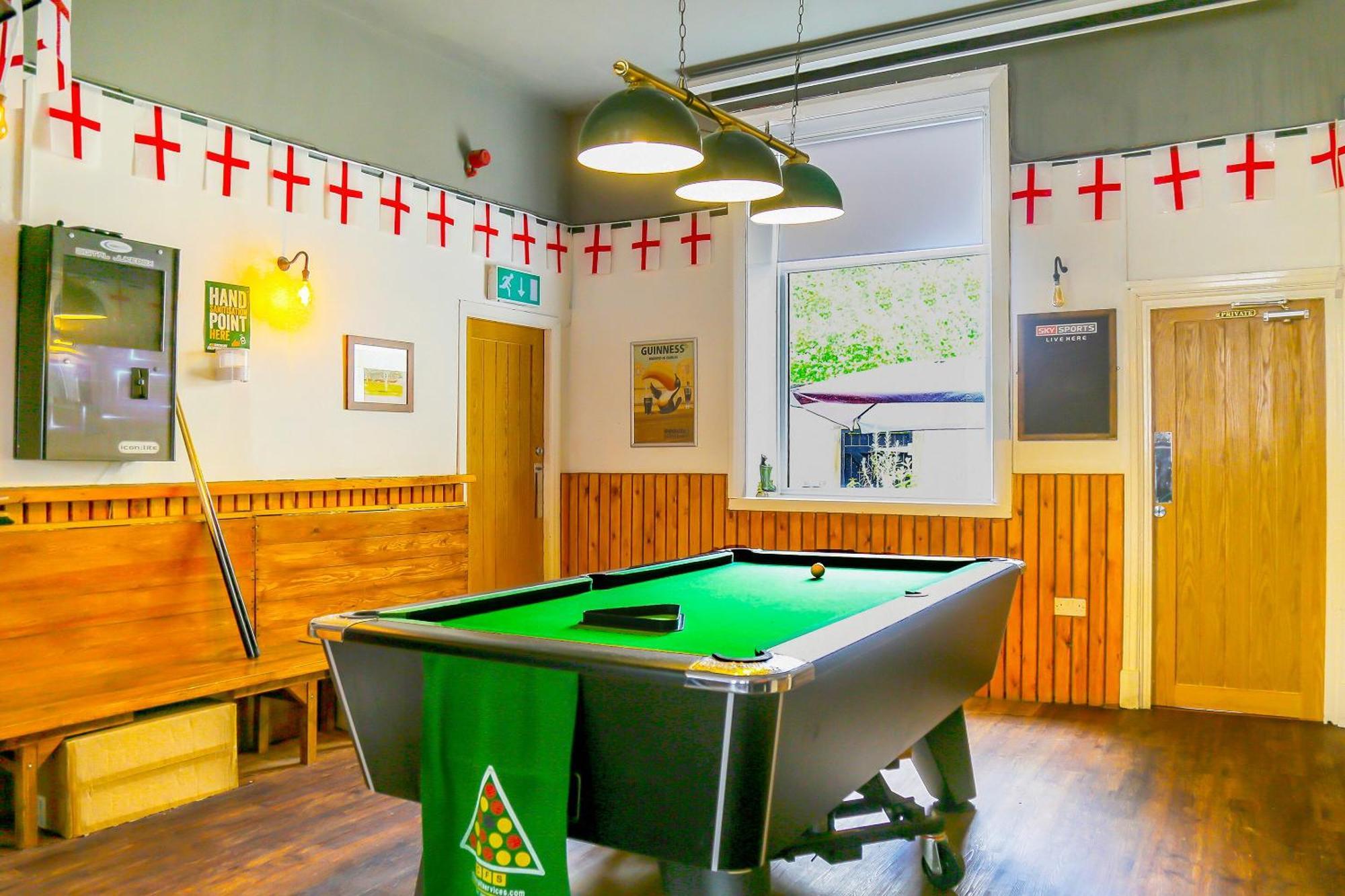 Oyo Castle Hotel, Accrington Esterno foto